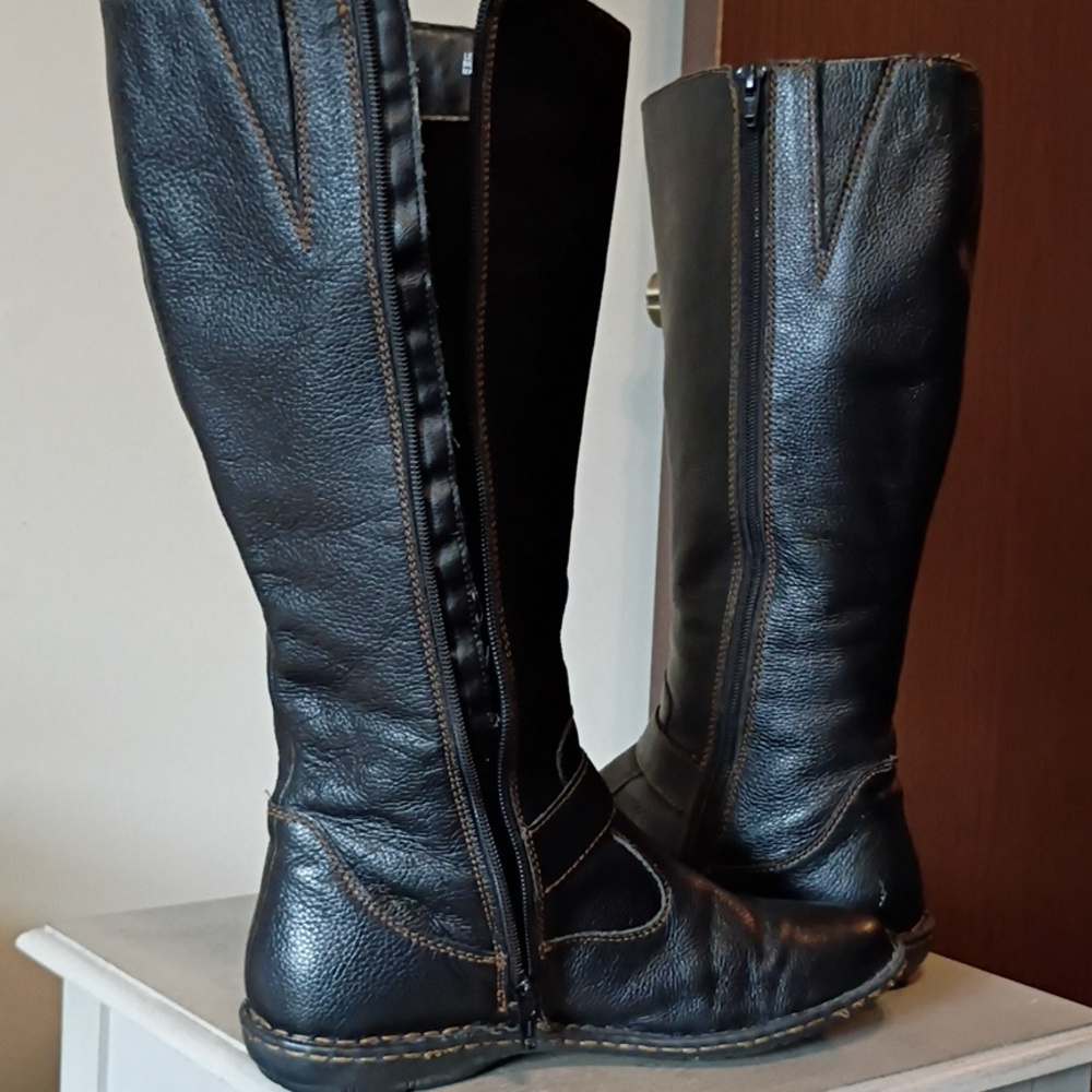 Women's Boots Black Calf High Zip Up, Lightly Adjustable, By b.o.c. - Picture 8 of 9